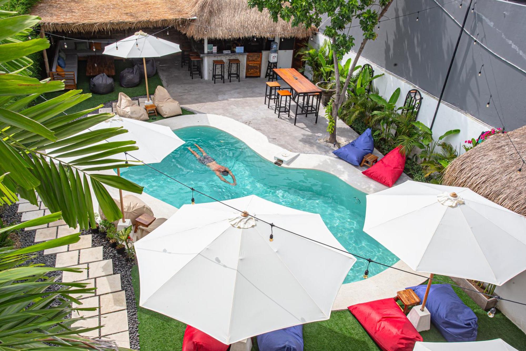 What The Duck Backpackers Canggu  Luaran gambar