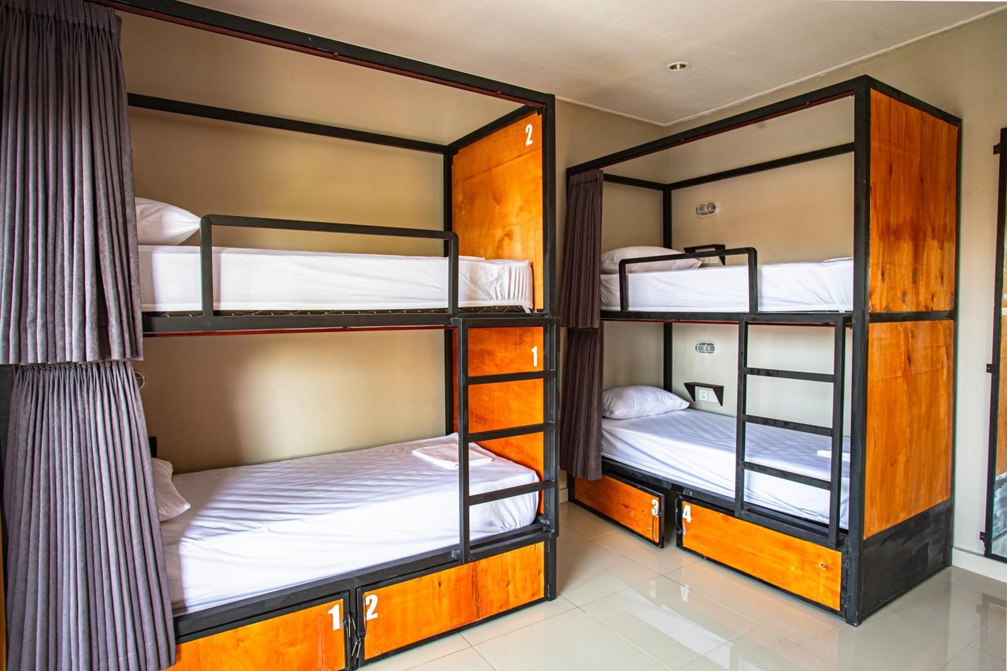 What The Duck Backpackers Canggu  Luaran gambar
