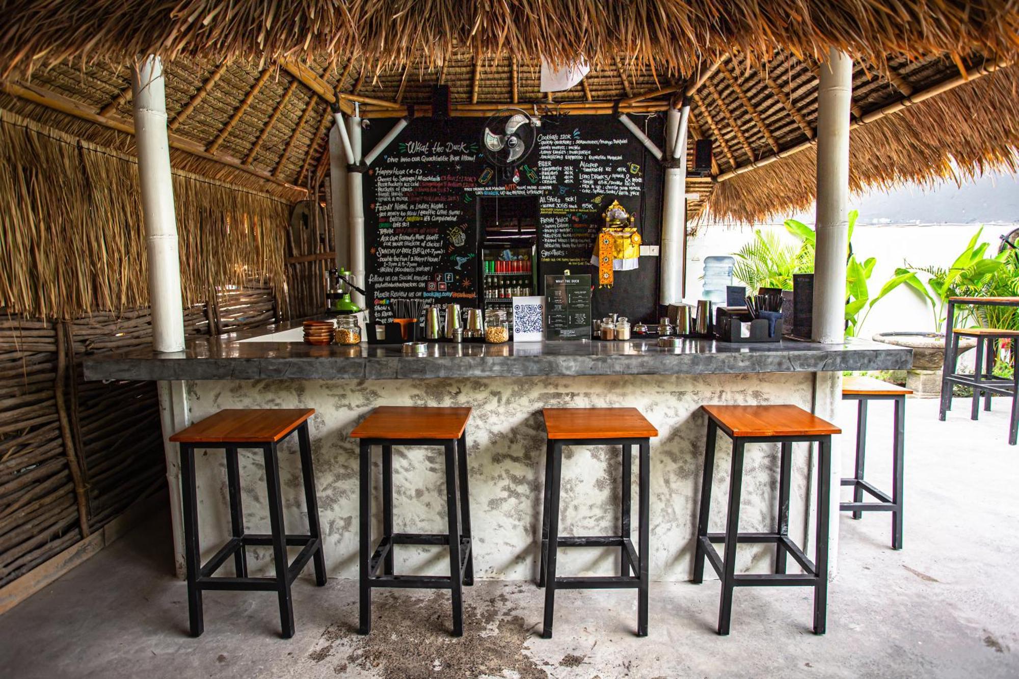 What The Duck Backpackers Canggu  Luaran gambar