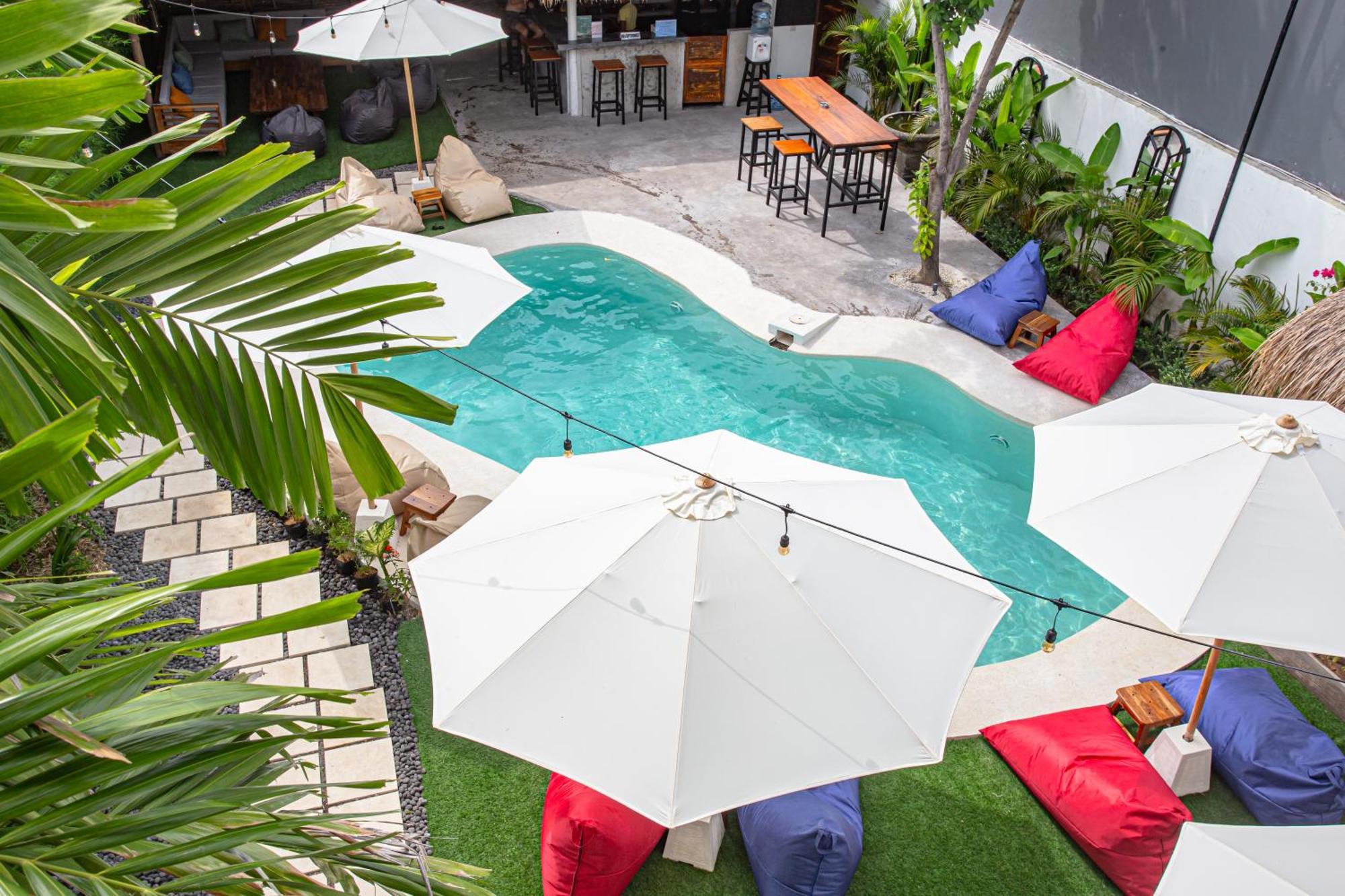 What The Duck Backpackers Canggu  Luaran gambar